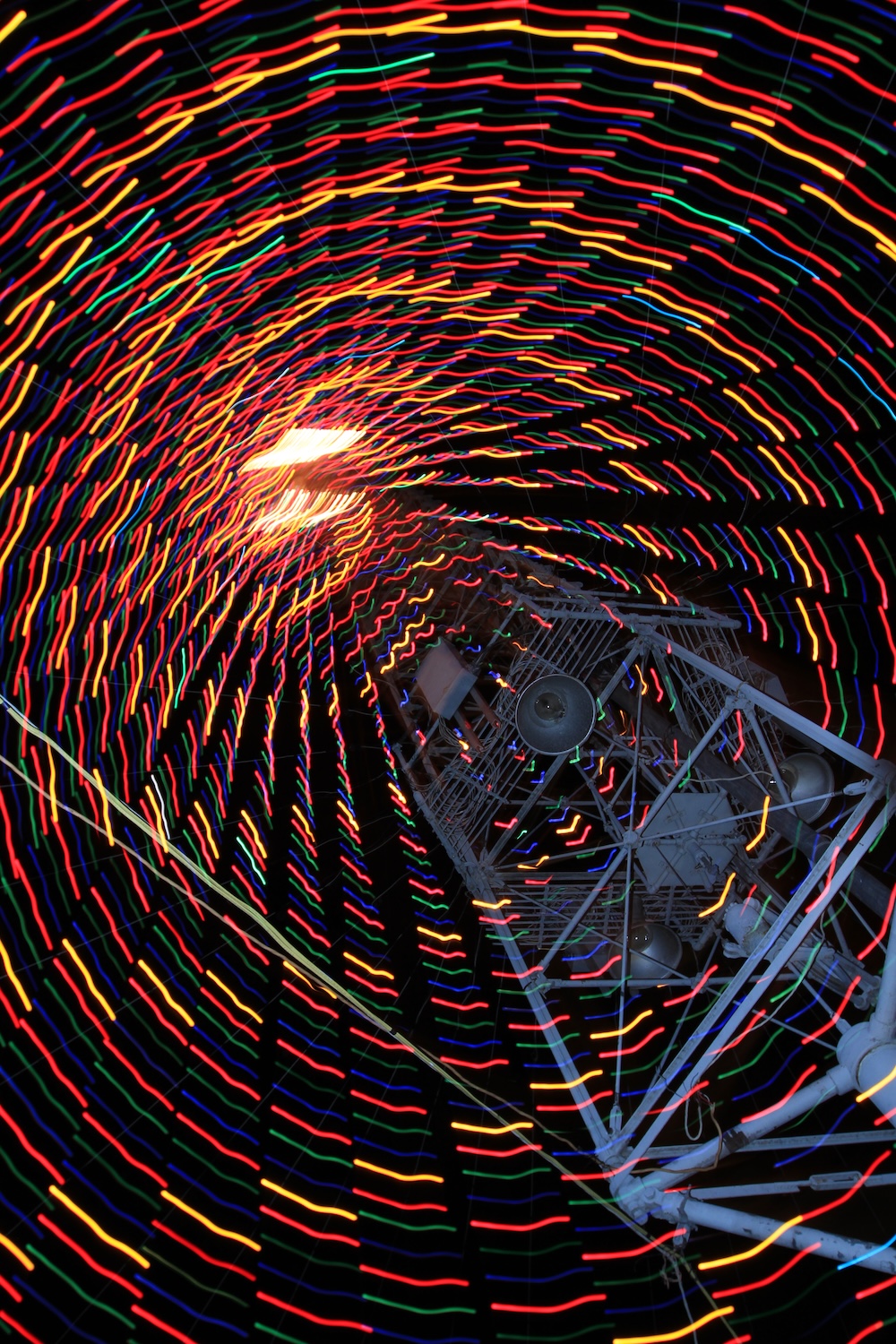 xmas light swirl under moontower